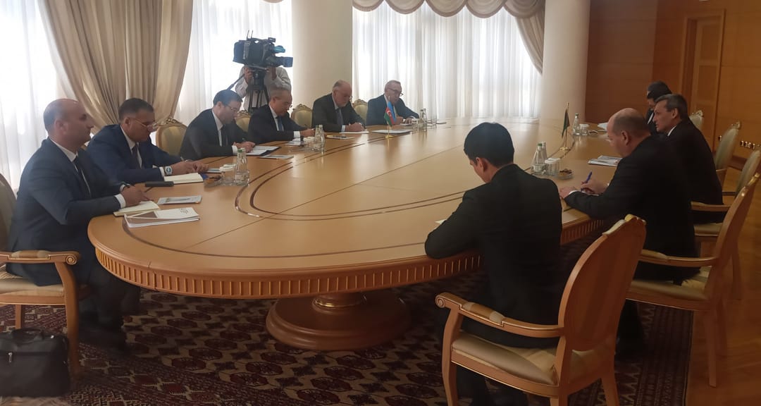 Türkmenistan bilen Azerbaýjanyň arasynda hyzmatdaşlygyň mundan beýläk-de ösdürilmegi barada pikir alşyldy