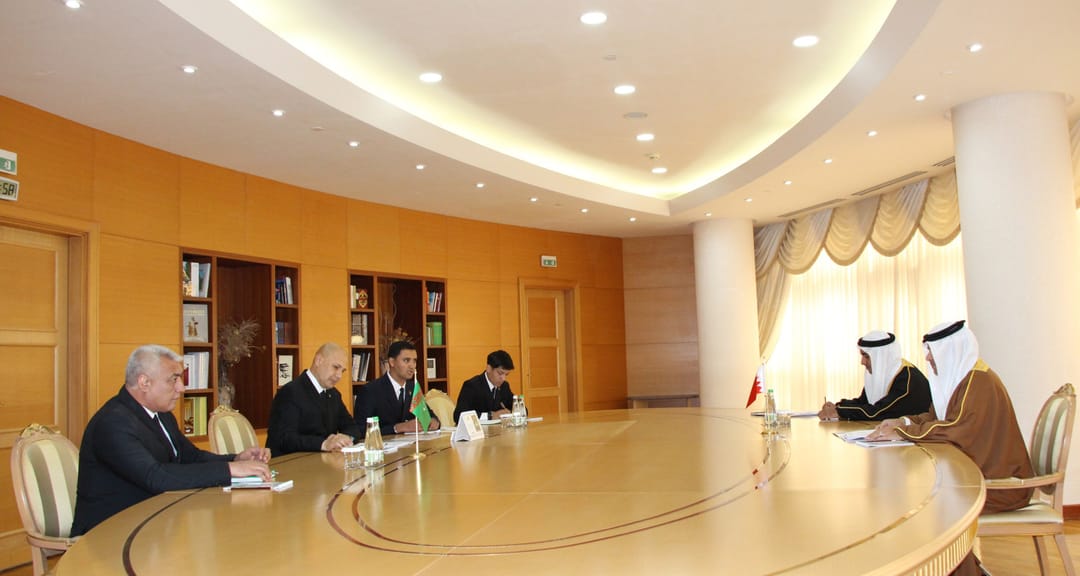 Замглавы МИД Туркменистана встретился с новым послом Бахрейна