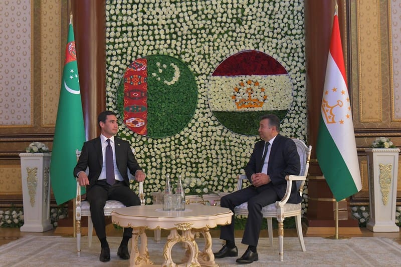 Президент Туркменистана обсудил с Премьер-министром Таджикистана планы по наращиванию сотрудничества