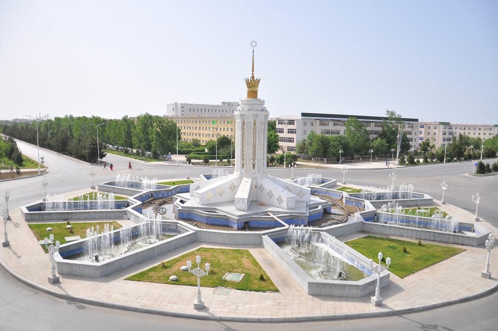 For the first time, more than 2 000 LED street lamps were installed in Turkmenabat