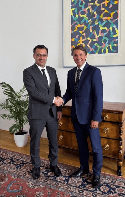 Türkmenistanyň ilçisi Çehiýanyň daşary işler ministriniň orunbasary bilen duşuşdy