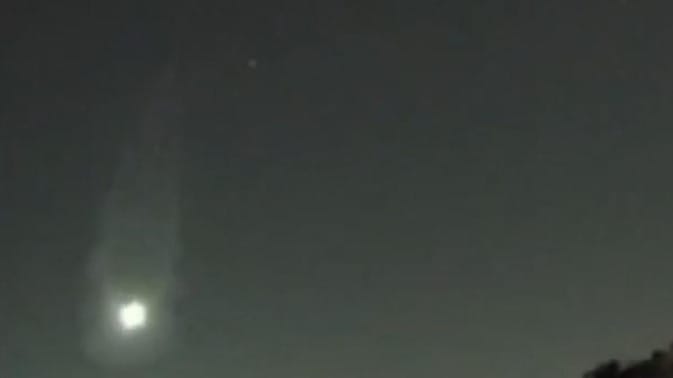 Awstraliýanyň asmanynda otly şar partlady