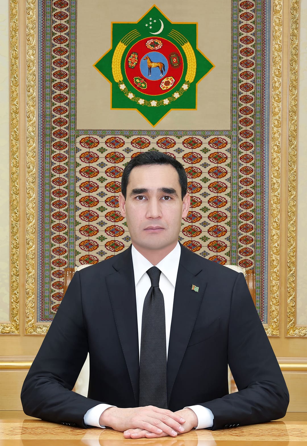 Сердар Бердымухамедов поздравил нефтяников, газовиков и геологов Туркменистана