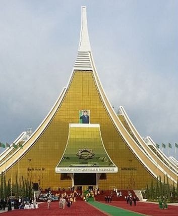 “Awazada” Türkmenistanyň Prezidentiniň başlyklyk etmeginde Ýaşulular maslahaty bolup geçdi