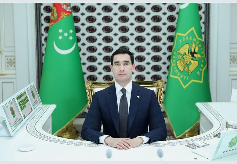 Сердар Бердымухамедов провёл рабочее совещание с главами регионов Туркменистана