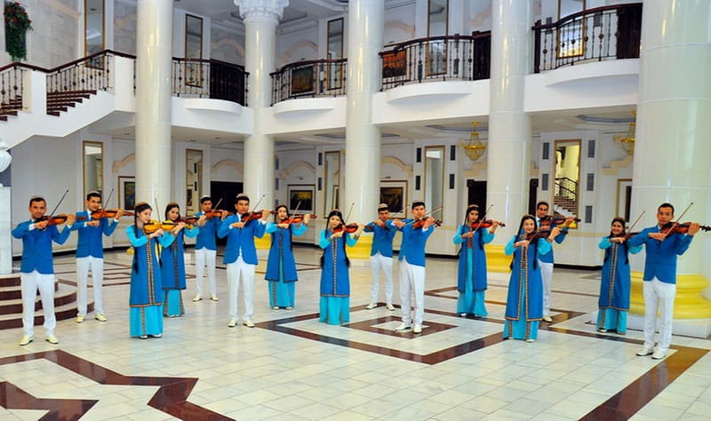 Ансамбль скрипачей «Dessan» из Дашогуза подготовил новую концертную программу