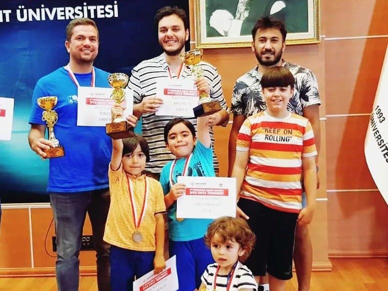 Гроссмейстер Мейлис Аннабердыев занял второе место на международном турнире в Анкаре