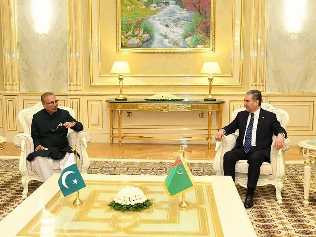 President of Pakistan arrives in Turkmenistan on a working visit