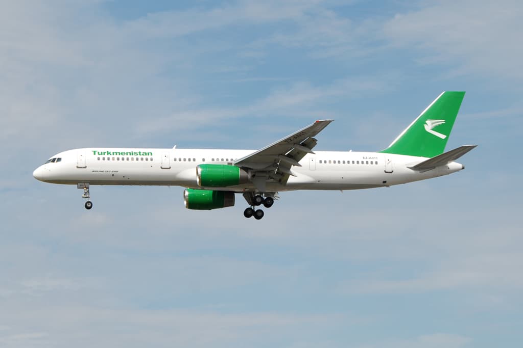 Аэропорт Абу-Даби ждёт возобновления авиарейсов в Туркменистан