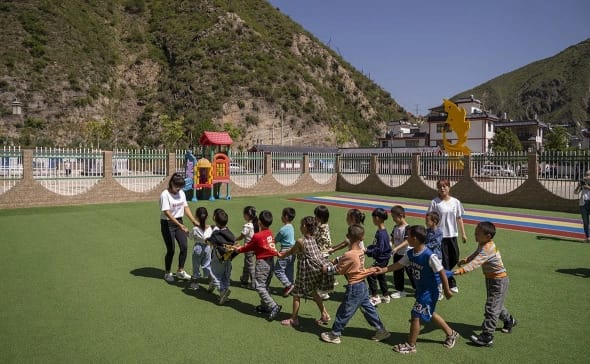 Hytaýda çagalar baglarynyň ýapylmagy demografik pese gaçyşlygy alamatlandyrýar