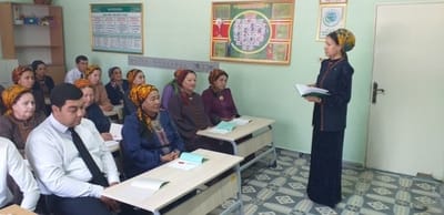 В Ахалском велаяте прошли методические и практические занятия для педагогов