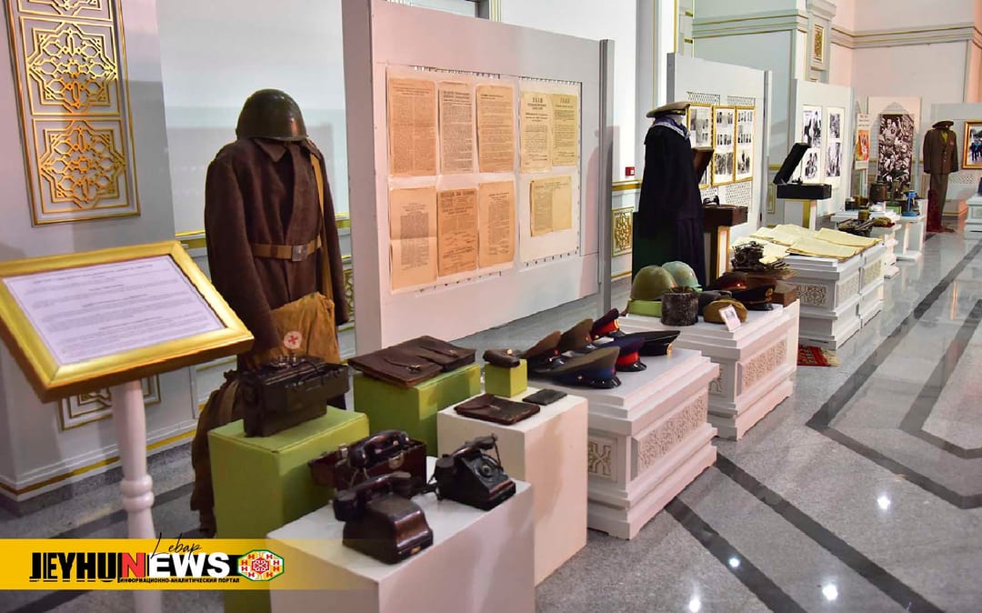 Тематические выставки к юбилею Великой Победы работают в Туркменабате