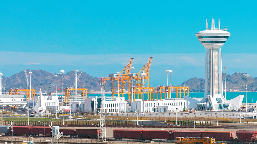 Обсуждено налаживание сотрудничества морского порта Туркменбаши с портами Дубая и Абу-Даби