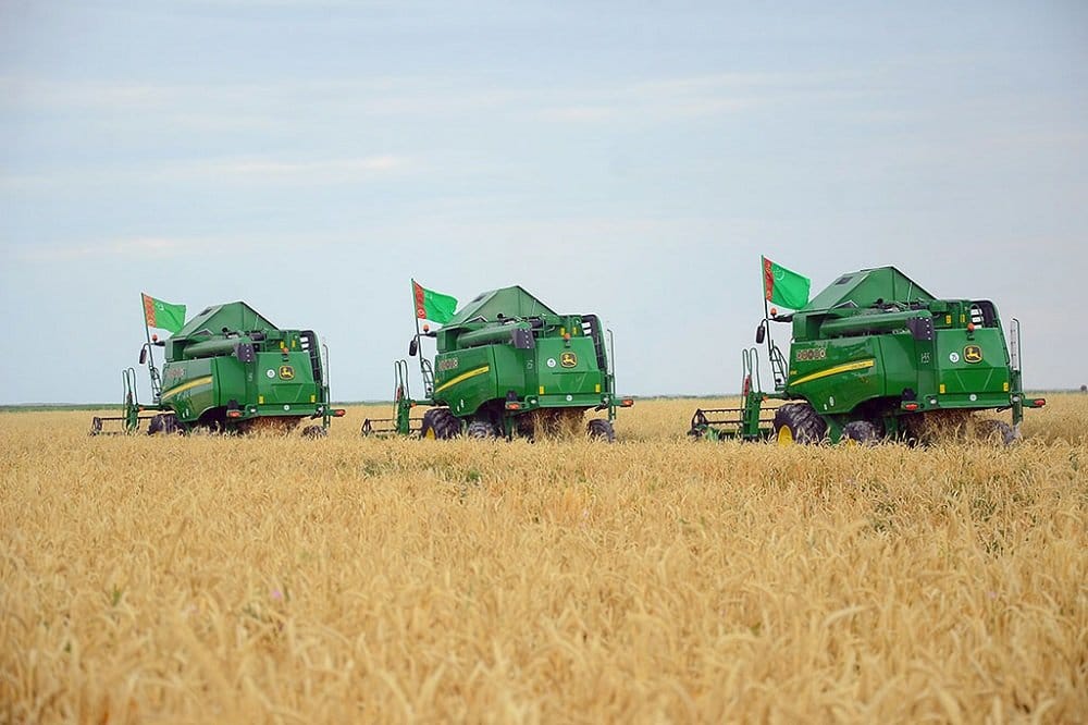 В Лебапский велаят поступила новая партия сельхозтехники