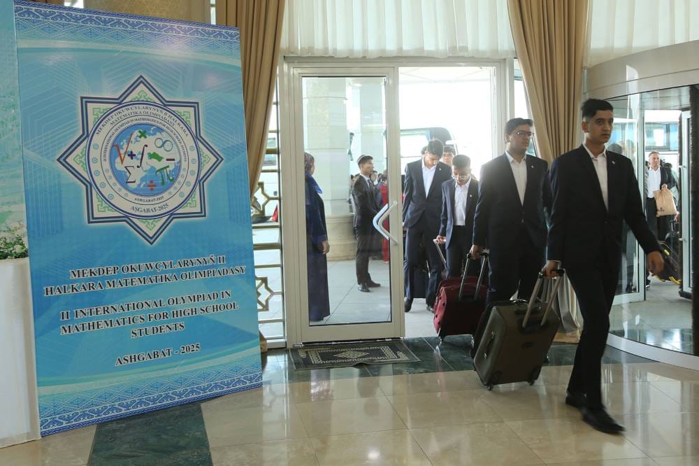 Ашхабад тепло встретил участников Международной олимпиады по математике среди школьников