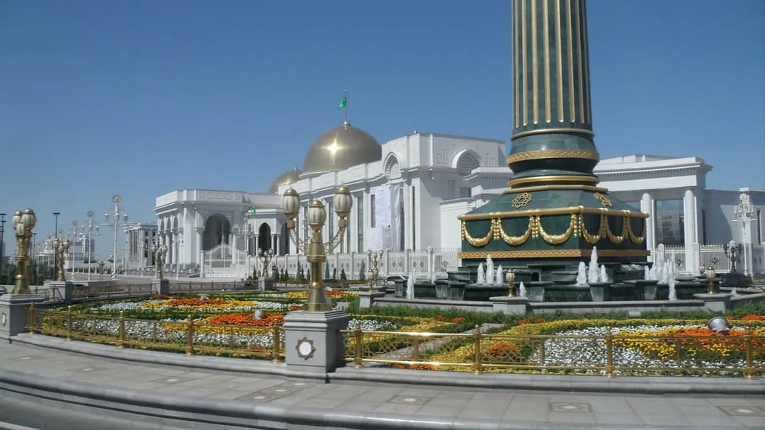 Türkmenistanyň Prezidenti ýurduň raýatlaryny döwlet sylaglary bilen sylaglady