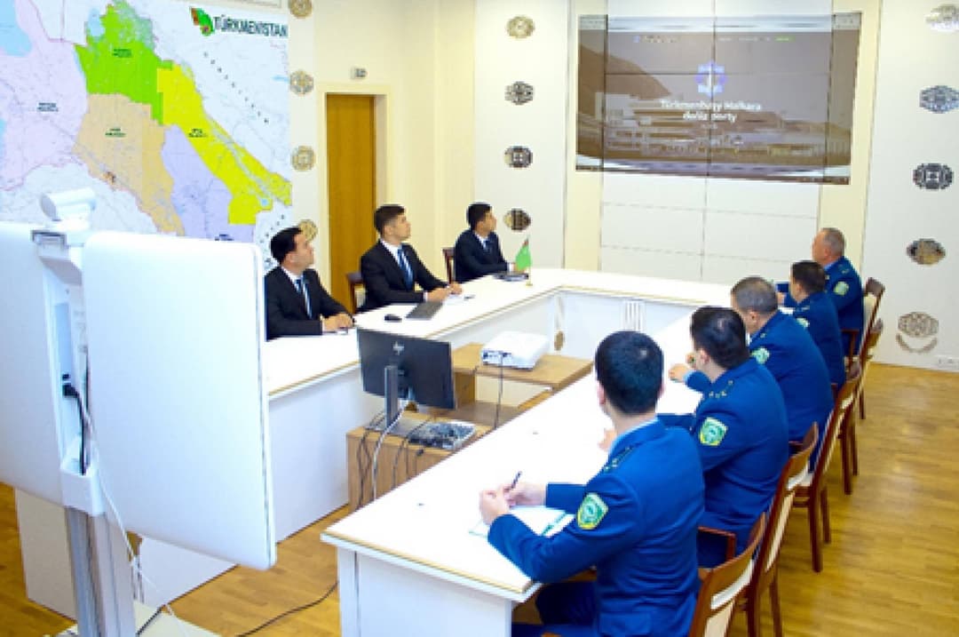 Turkmen IT-specialists presented new program to simplify customs port procedures