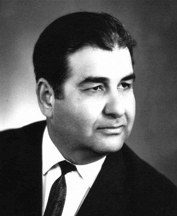 Туркменскому поэту Кериму Курбаннепесову сегодня исполнился бы 91 год