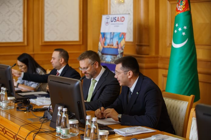 A seminar on the implementation of international trade policy is being held in Ashgabat