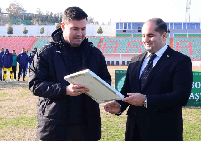 Bilýärdiňizmi: Mergen Orazow ― GDA-da milli ýygyndylaryň iň ýaş baş tälimçisi