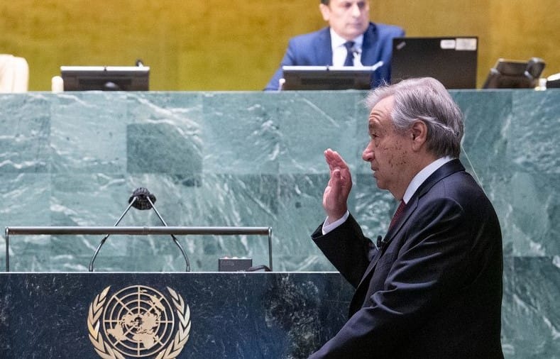 Бердымухамедов поздравил Гутерриша с переизбранием на пост генсека ООН