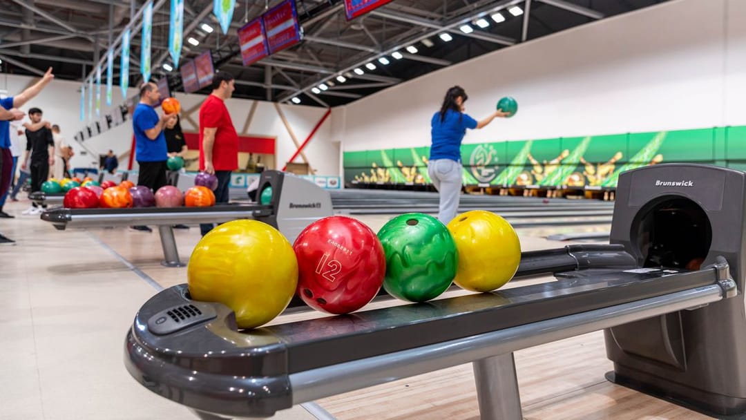 Представители бизнес-кругов Ашхабада продемонстрировали свое мастерство в боулинге