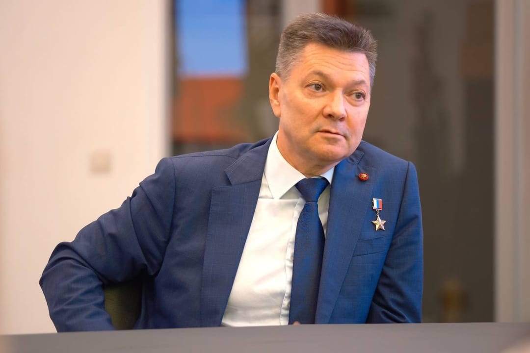 Олег Кононенко провел встречу со студентами в рамках программы «Диалоги с Героями»