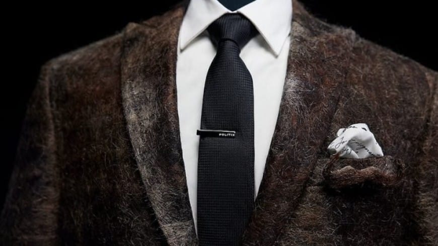 Костюм из усов и бороды был сшит в Австралии