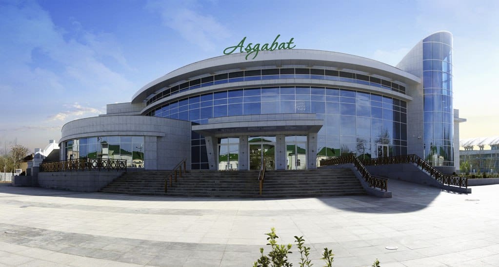 В Туркменистане состоится показ американских фильмов