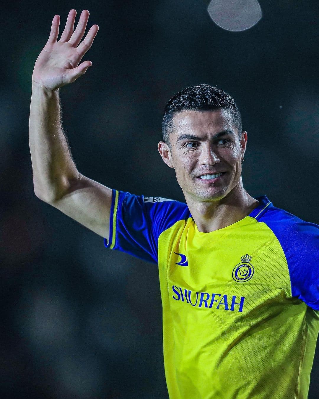“Al-Nasr” officially presented Cristiano Ronaldo