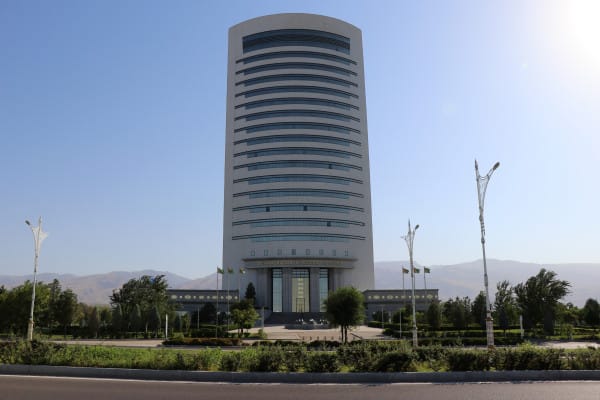 Birža söwdalarynda 10 million dollardan gowrak geleşik baglaşyldy