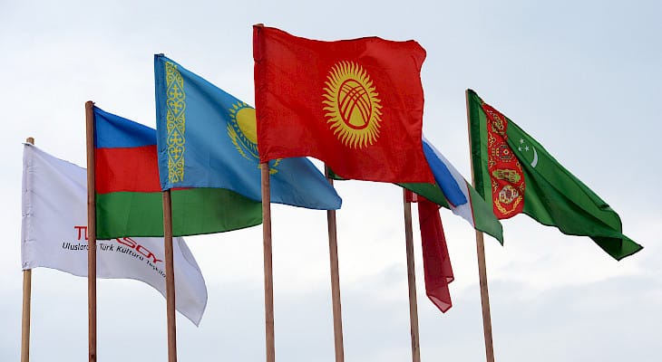 Молодые поэты из Туркменистана примут участие в международном фестивале под эгидой ТЮРКСОЙ