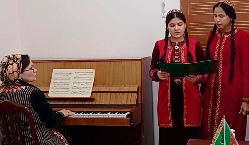 Лебапская специальная школа искусств как один из важных очагов национальной культуры Туркменистана