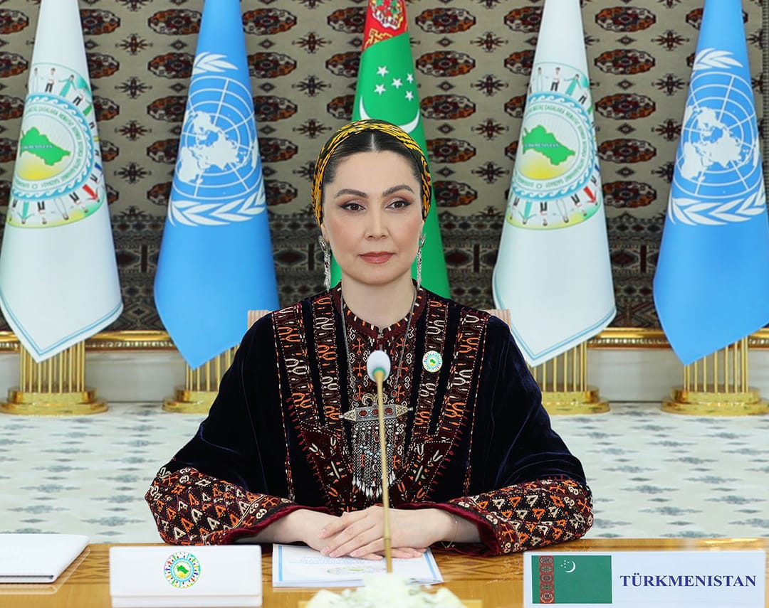 Огулджахан Атабаева дала интервью телеканалу «Аль-Арабия»