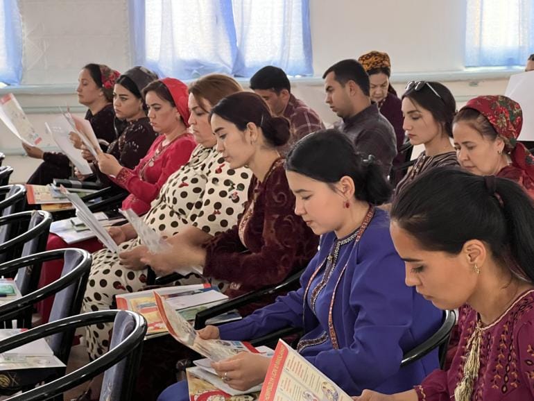 Trainings for teachers on disaster risk reduction were held in two regions of Turkmenistan