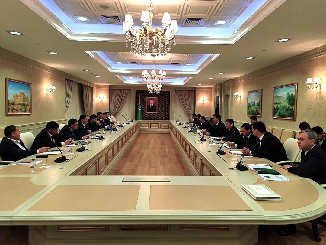 Türkmenistan bilen Gazagystanyň arasynda ulag arabaglanyşygy boýunça Ähtnama gol çekildi