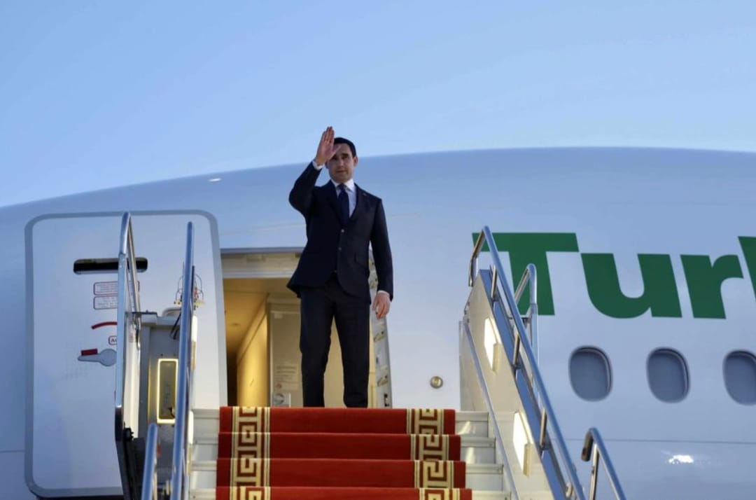 Президент Туркменистана завершил государственный визит в Монголию