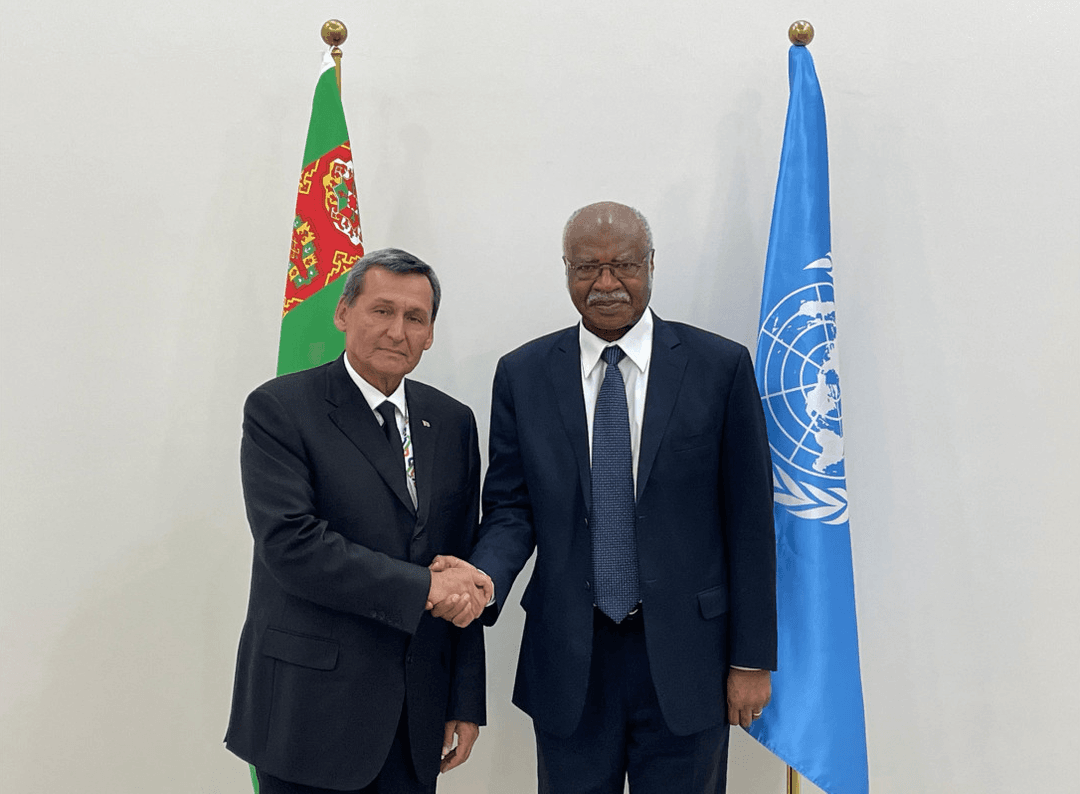 Рашид Мередов и Филемон Янг обсудили приоритетные направления взаимодействия