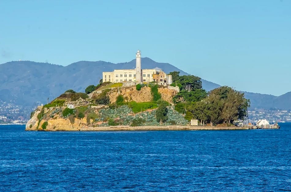 США рассматривают планы восстановления тюрьмы Алькатрас стоимостью свыше $2 млрд