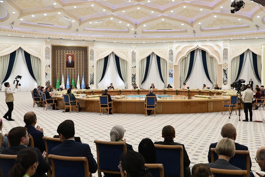 В Аркадаге прошла международная конференция по случаю 4-летия Благотворительного фонда