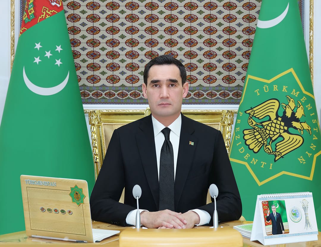 Президент Туркменистана провел очередное заседание правительства