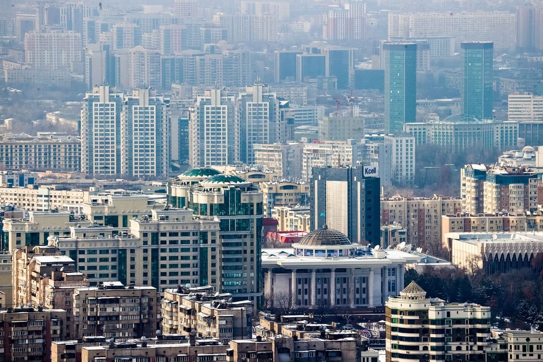 Almatynyň golaýynda ýer titredi