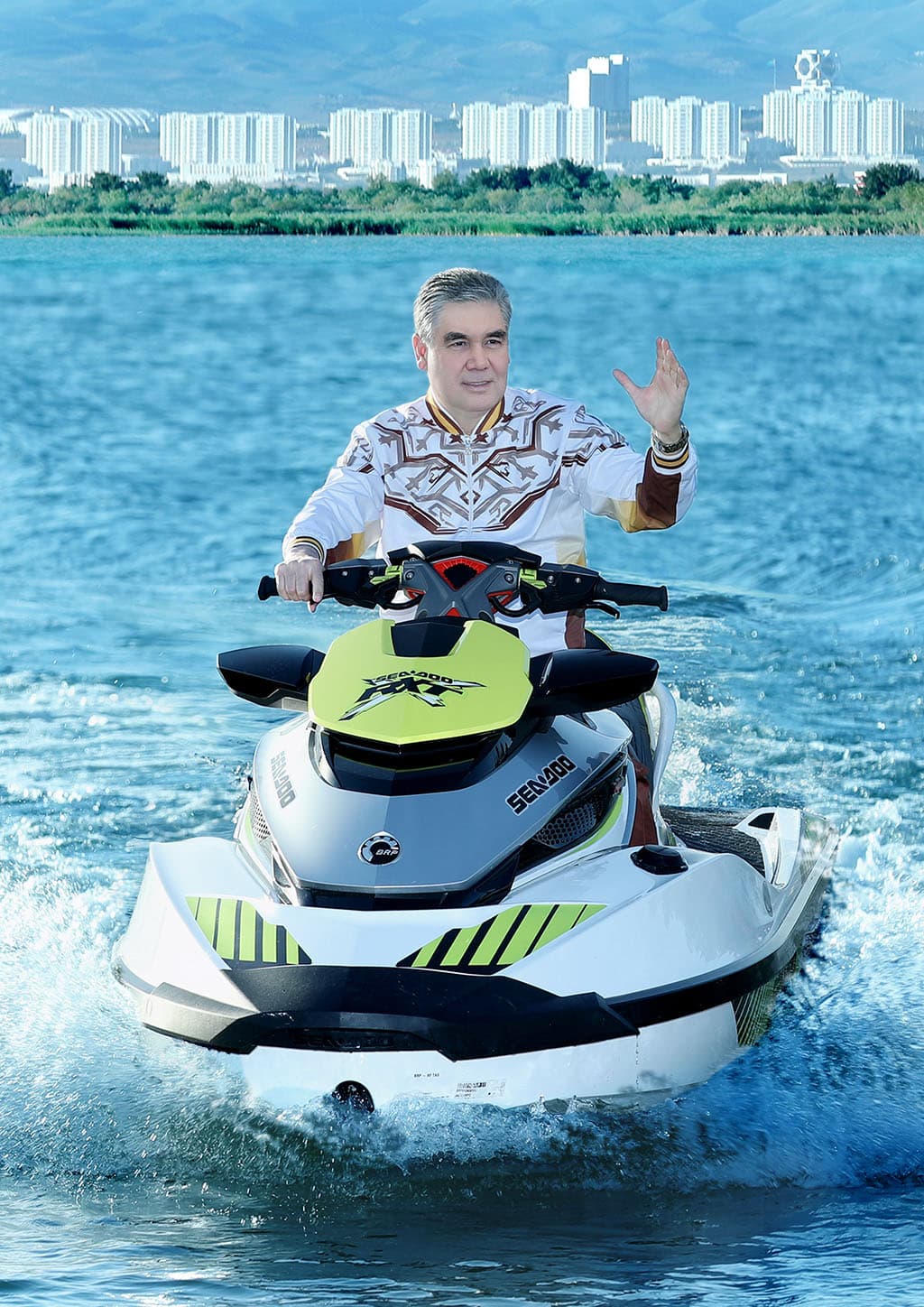 Президент Туркменистана поручил создать на Гуртлынском озере современную зону отдыха