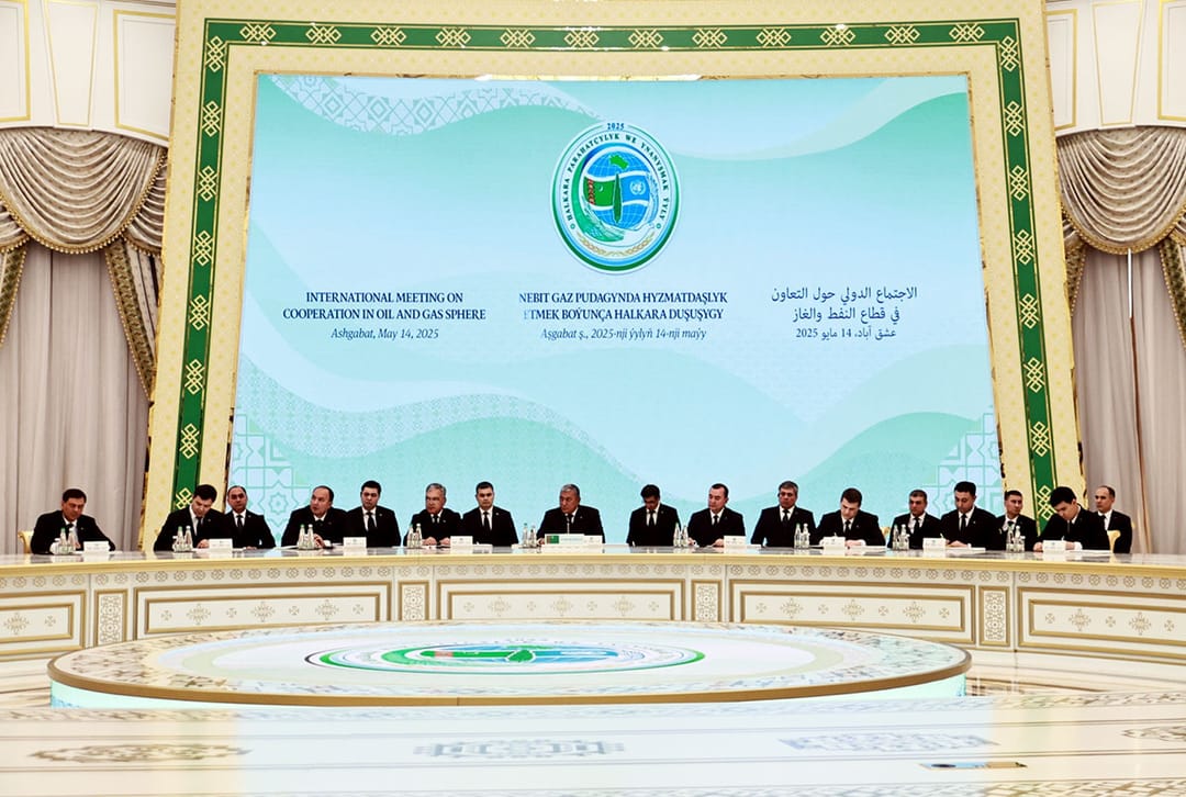 В Ашхабаде подписаны соглашения о сотрудничестве с нефтегазовыми компаниями ОАЭ и Малайзии