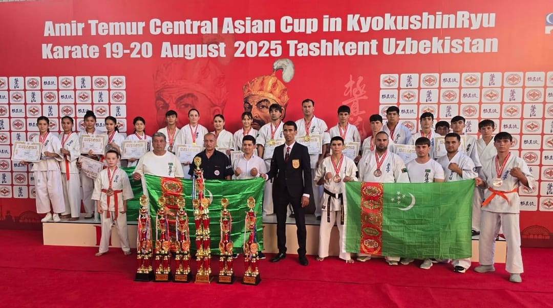 Туркменские каратисты завоевали 24 медали на Кубке Центральной Азии