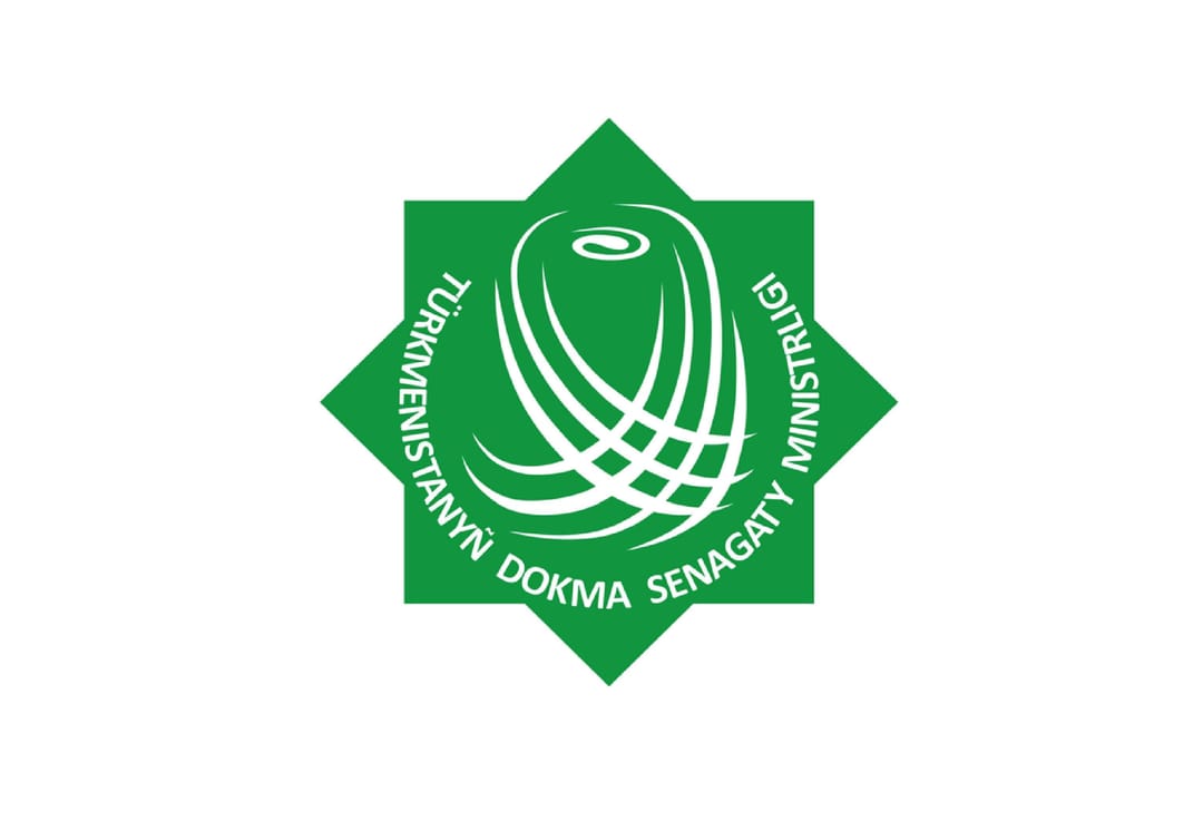 Швейная фабрика Туркменабата отправила в столицу первую партию школьных рюкзаков