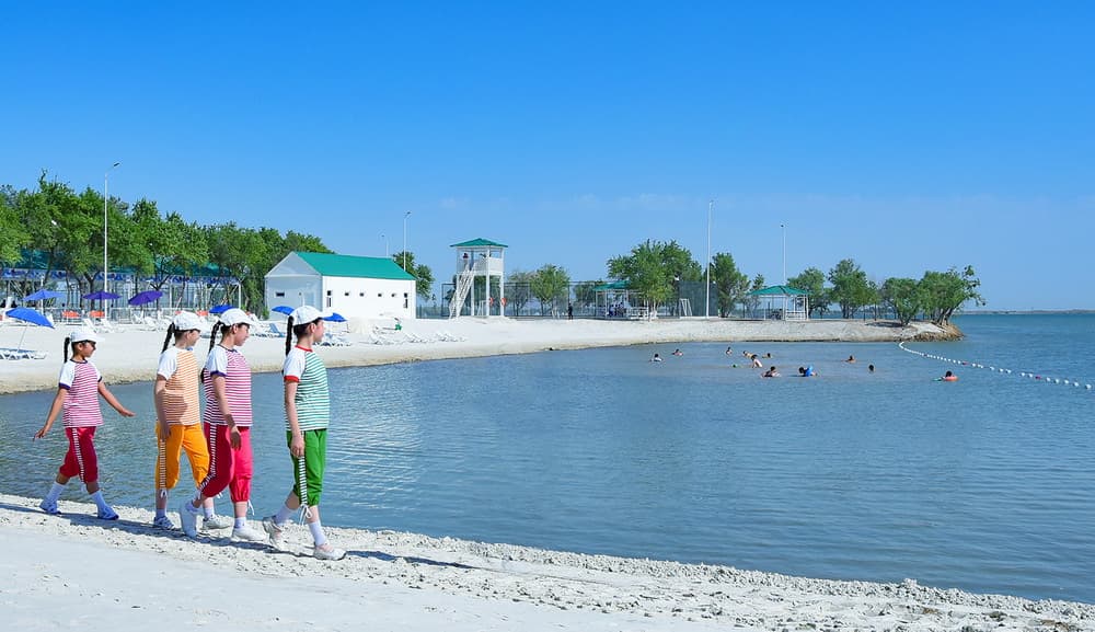 Ashgabat doctor told about the first aid for sunstroke and the rules of protection against them