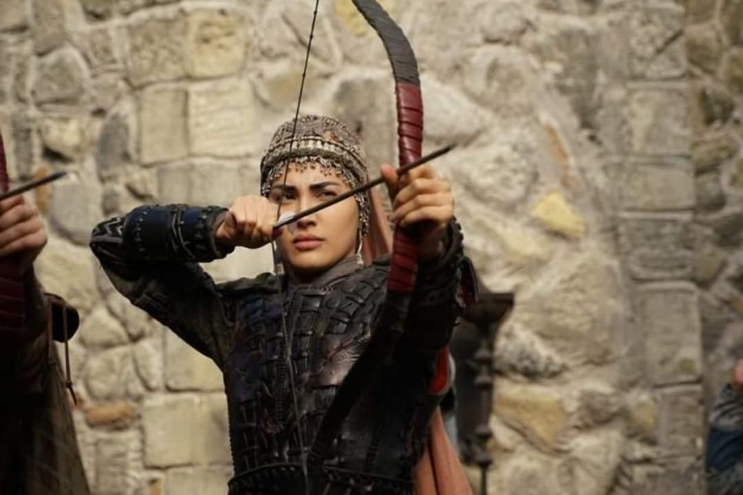 Актриса из Туркменистана снимается в популярном сериале «Основание: Осман»