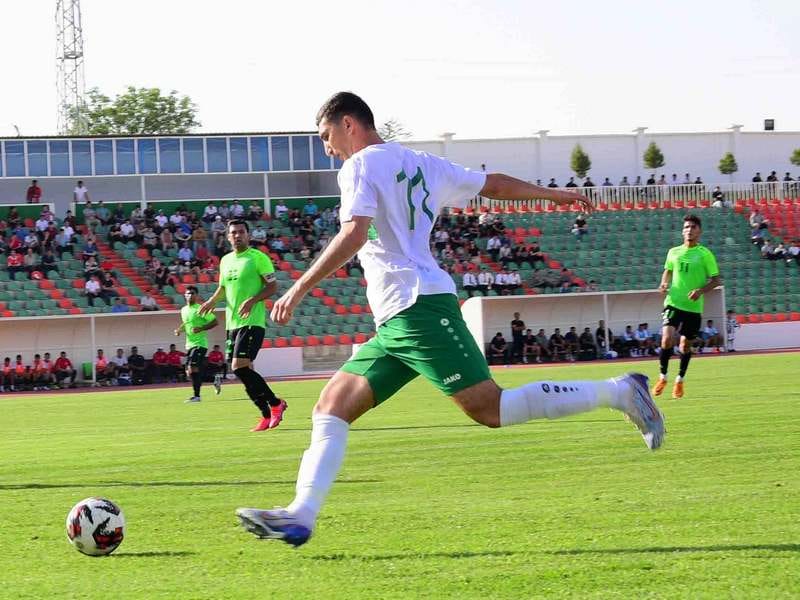 TÝL ― 2023: Didar Durdyýew iň netijeli futbolçylaryň başyny çekýär