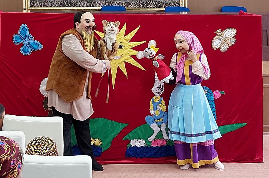 Кукольный театр Ашхабада гастролирует по Балканскому велаяту